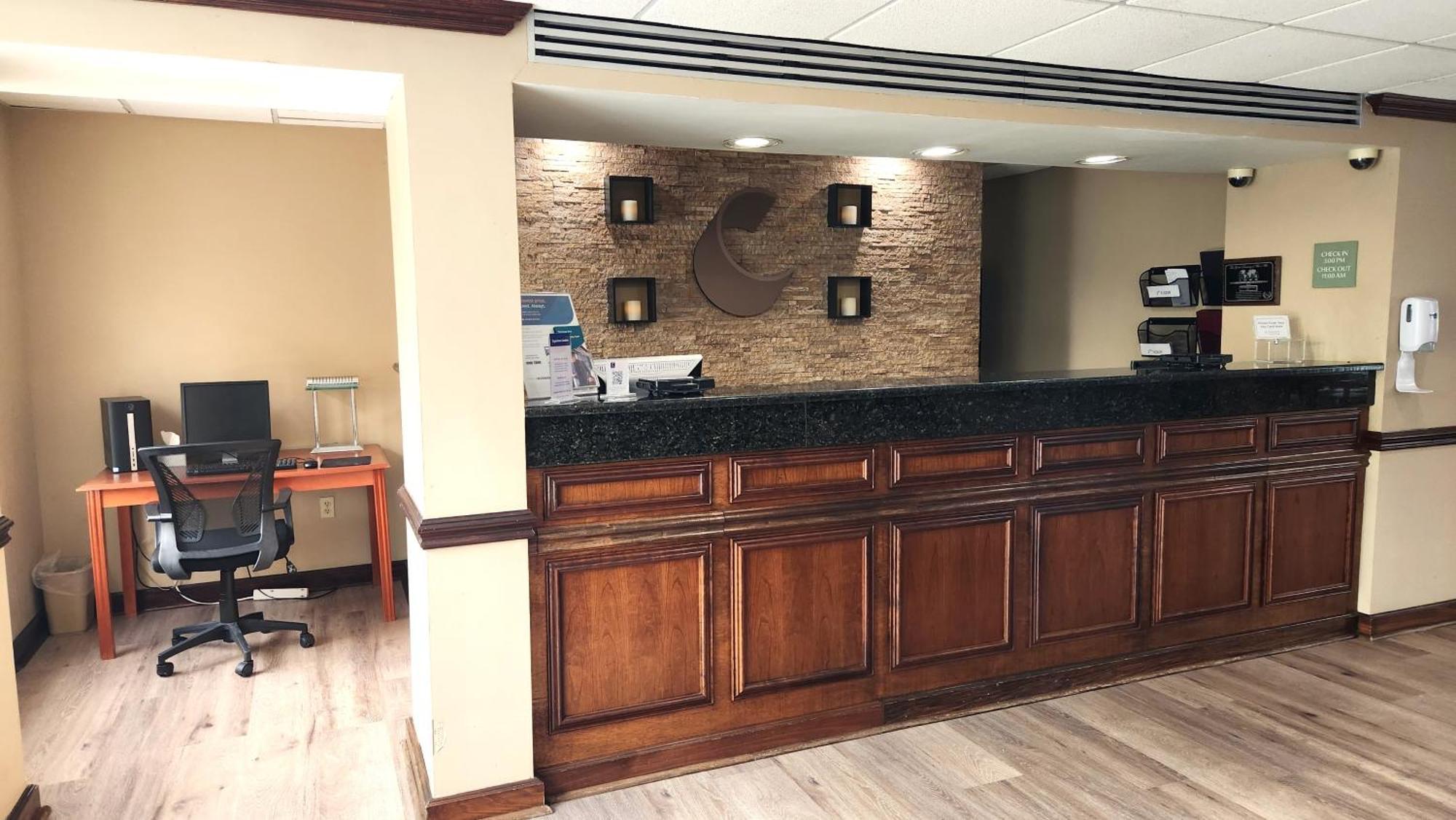 Comfort Inn & Suites Mount Pocono Esterno foto