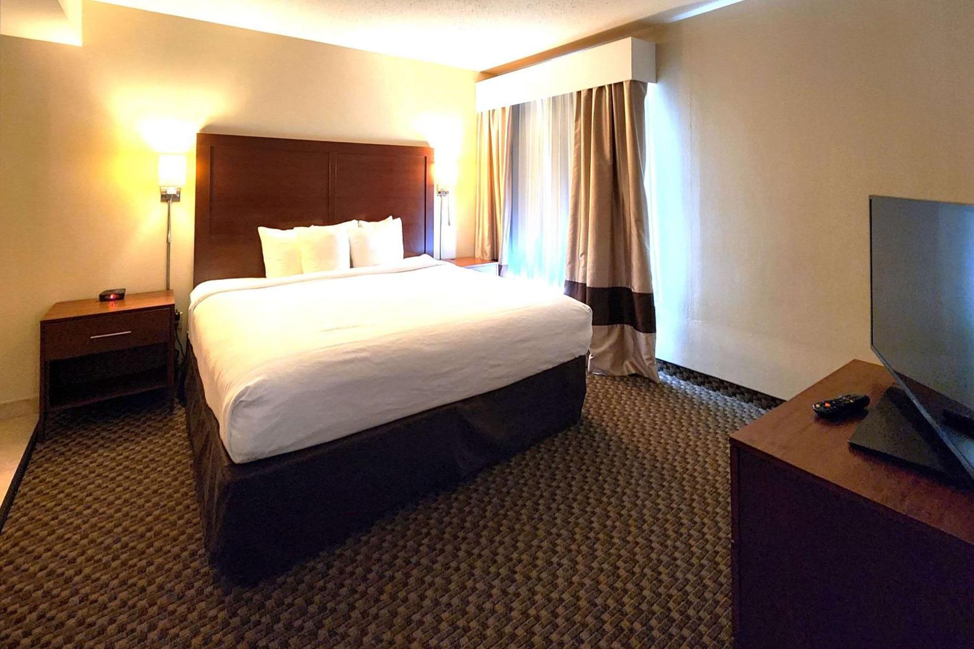 Comfort Inn & Suites Mount Pocono Esterno foto
