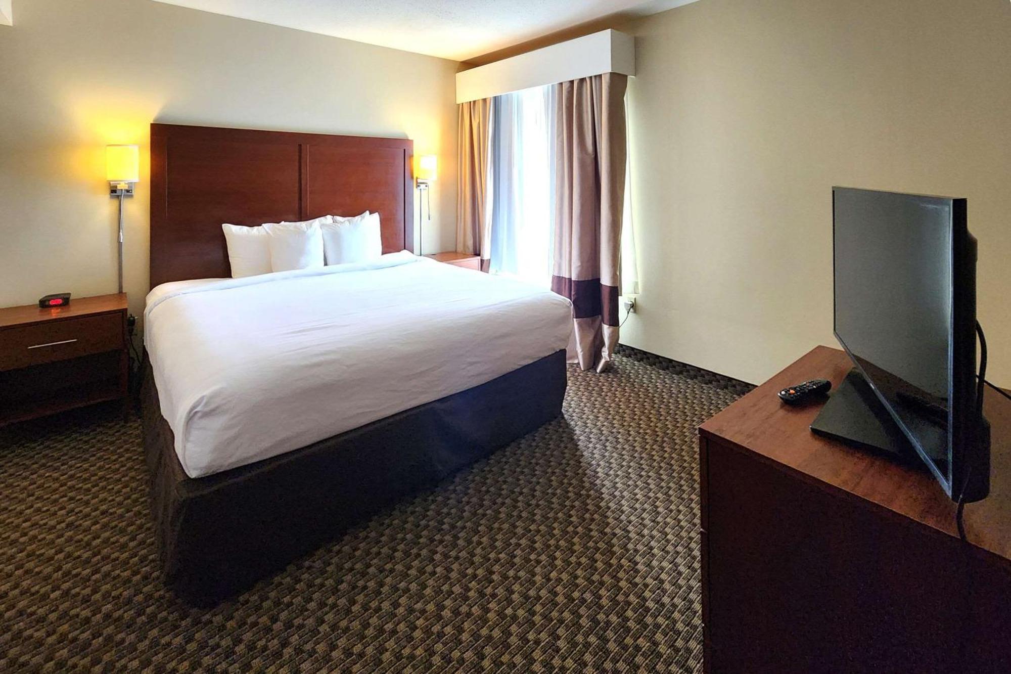 Comfort Inn & Suites Mount Pocono Esterno foto