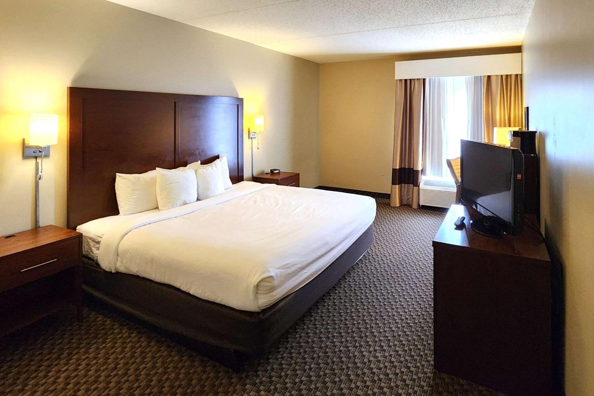 Comfort Inn & Suites Mount Pocono Esterno foto